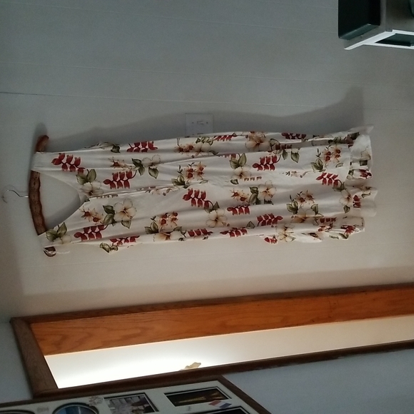 Hawaiian dress size L - Picture 3 of 4